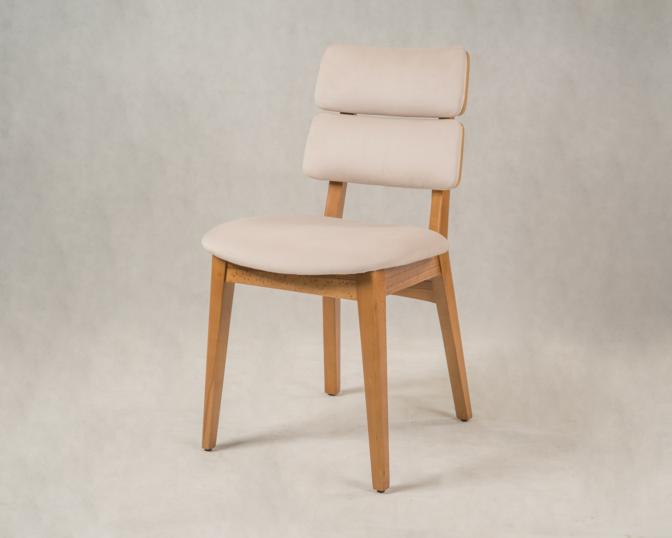 صندلی بلز - نمای اصلی